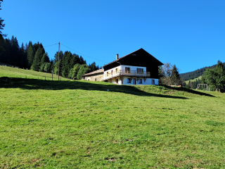Insolite - Alpage face au Mont Blanc