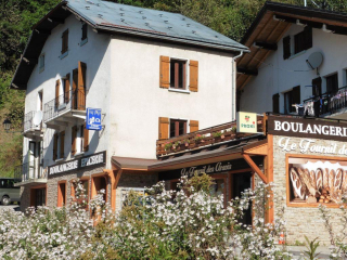 LE FOURNIL DES ARAVIS 8 PERS