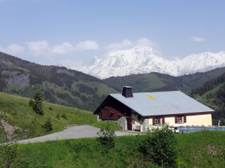 LE MEGEVAN Chambres et table d'hôtes et CAMPING en Alpage à 1550M.